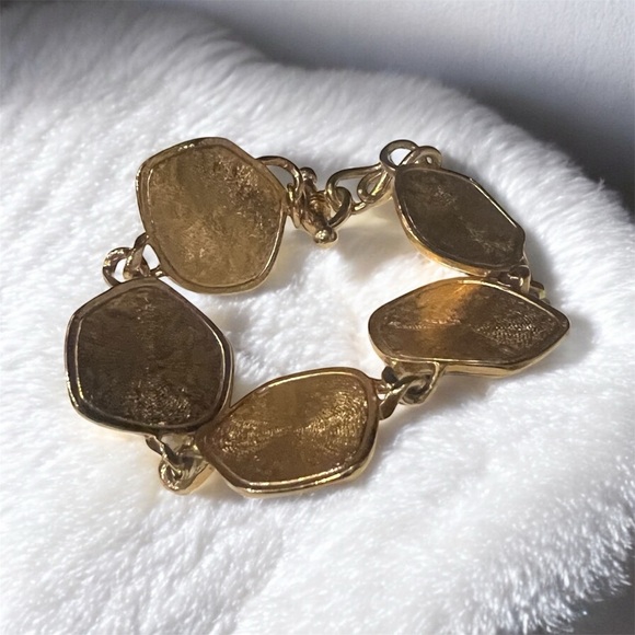 B09221 Avon KJL Vintage Elegant Multicolor Gold-Tone Bracelet - Picture 2 of 2